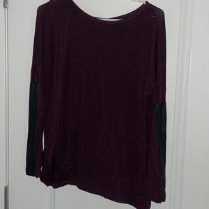 EUC Women’s Burgundy Lightweight Sweater Size S Knot Front Leather Accent